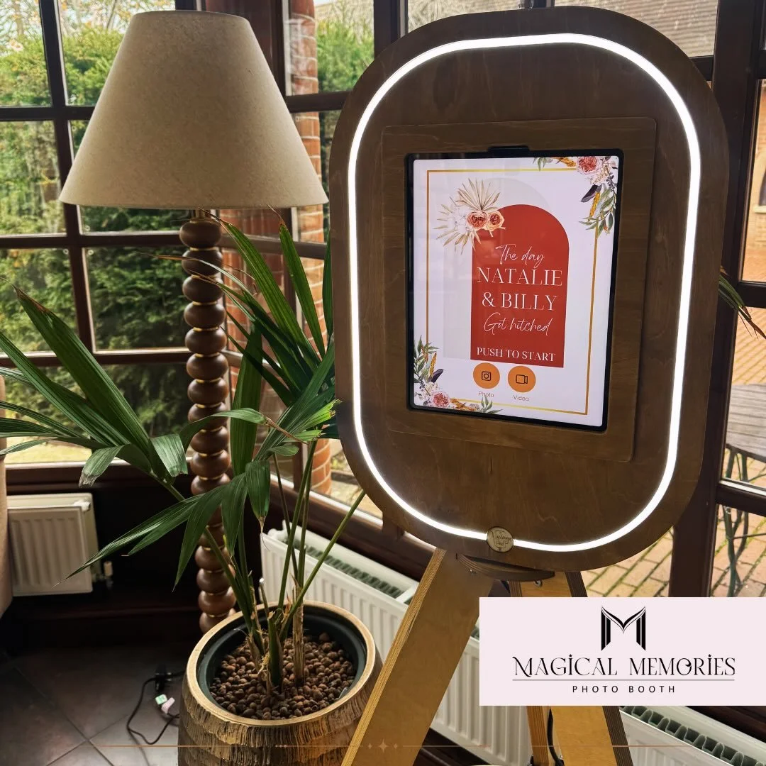 The Vintage Pod✨ Out for a beautiful wedding✨ @miltonhillhouse #wedding #photobooth #together #love