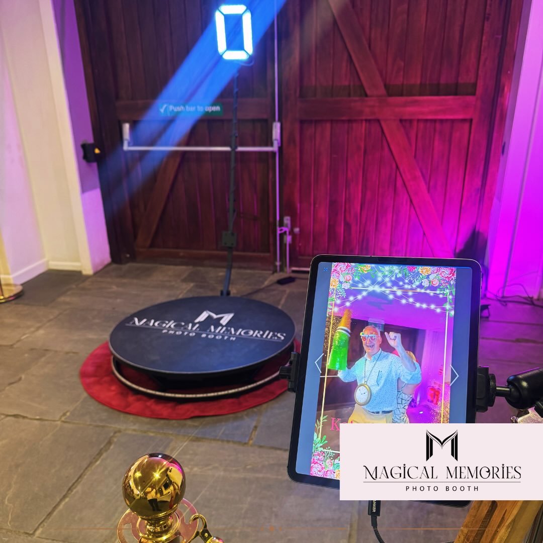 The 360 Video Booth out in full swing✨ @wortonhall such a beautiful venue. A huge congratulations to Katy &amp; Jack ✨#love #360videobooth #wedding #together #photobooth
