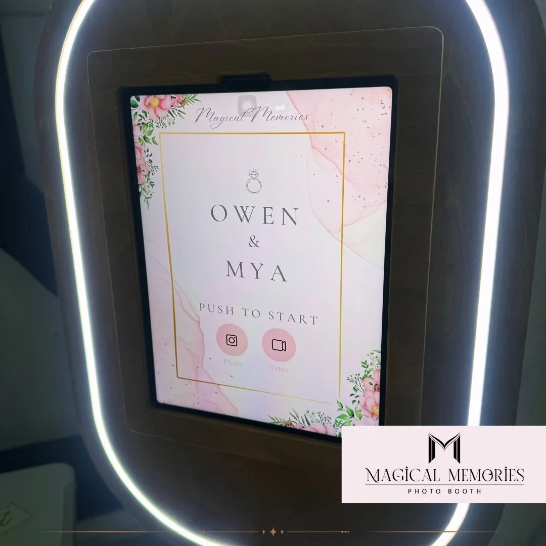 The Vintage Pod and Audio Guestbook out for a Beautiful wedding @thebarndidcot a Huge Congratulations to Owen &amp; Mya ✨ #love #photobooth #together #vintage #audioguestbook