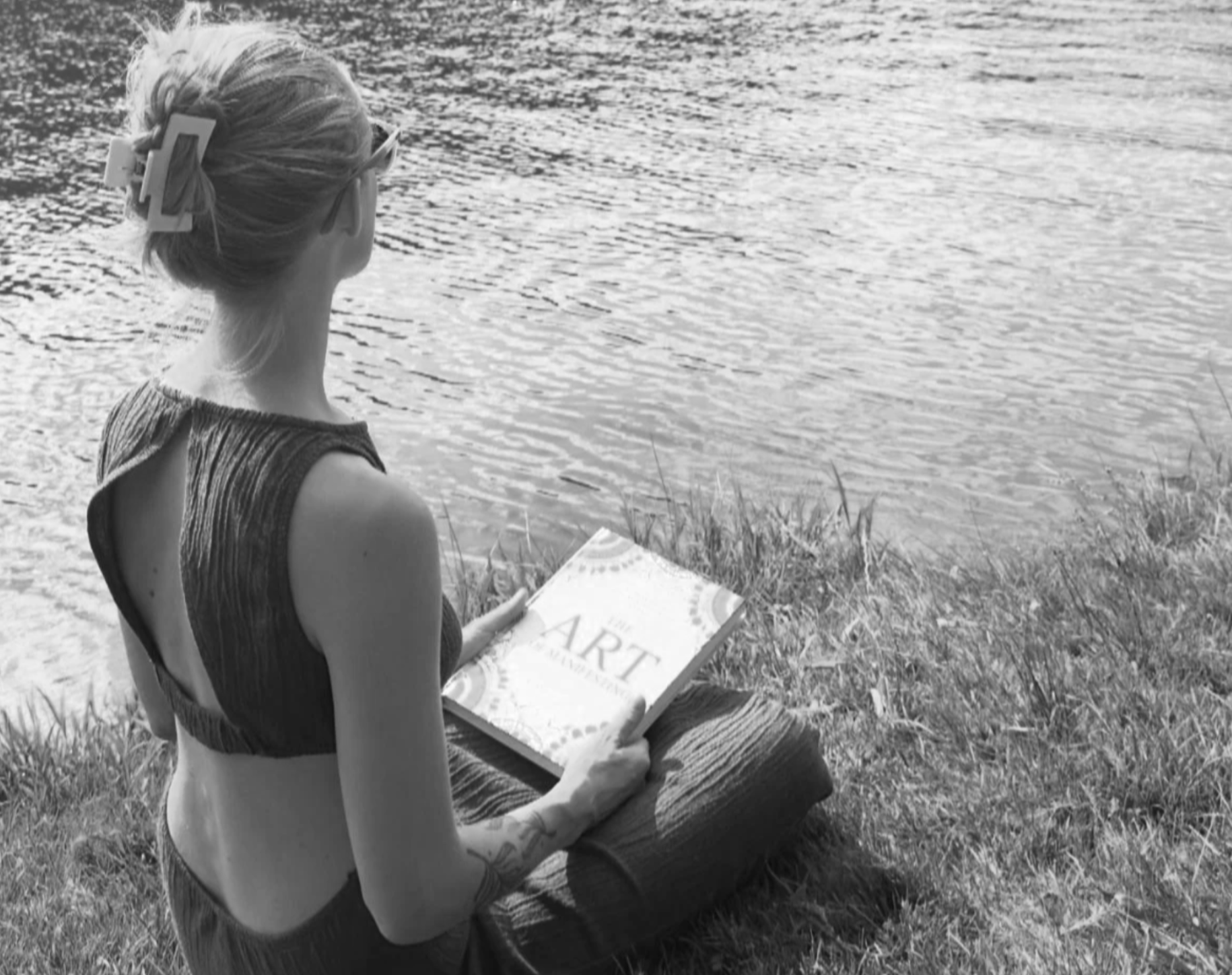 Why So Many Capable People Feel Stuck (Even When Life Looks Good on Paper)