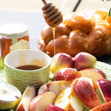 apple in honey.jpg