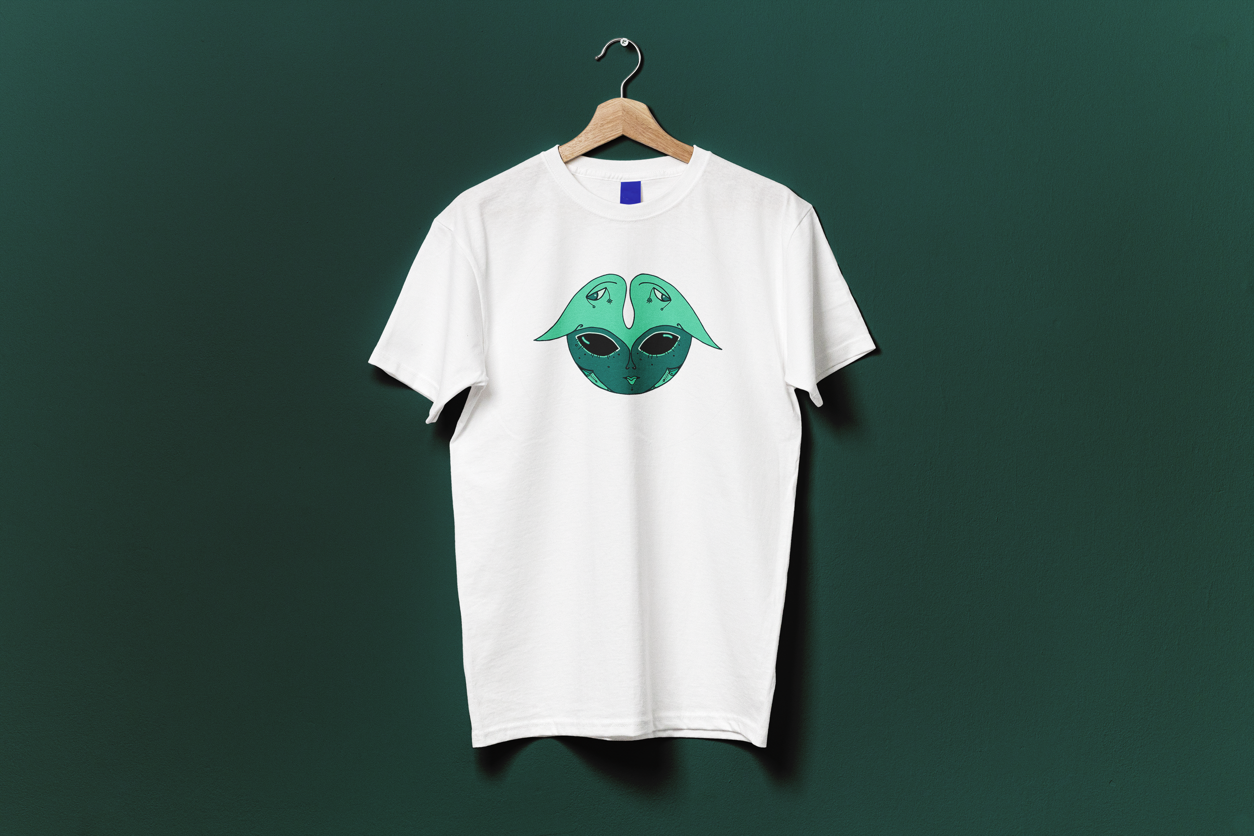 T-shirt " Cyan Alien"