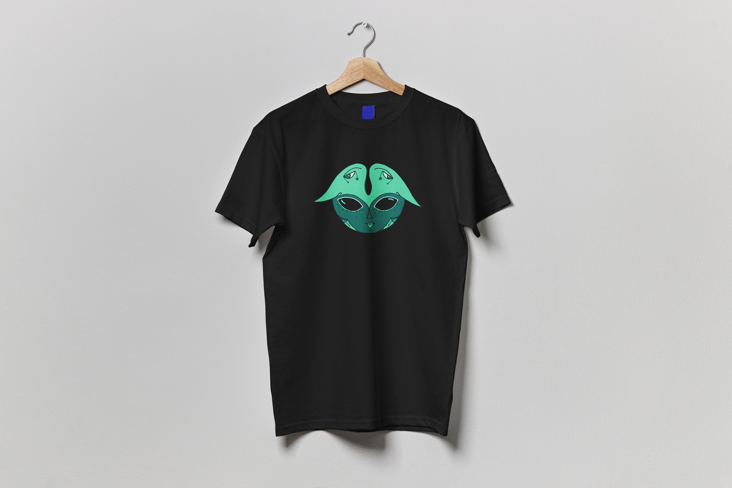 Hanging_T-Shirt_Mockup.png