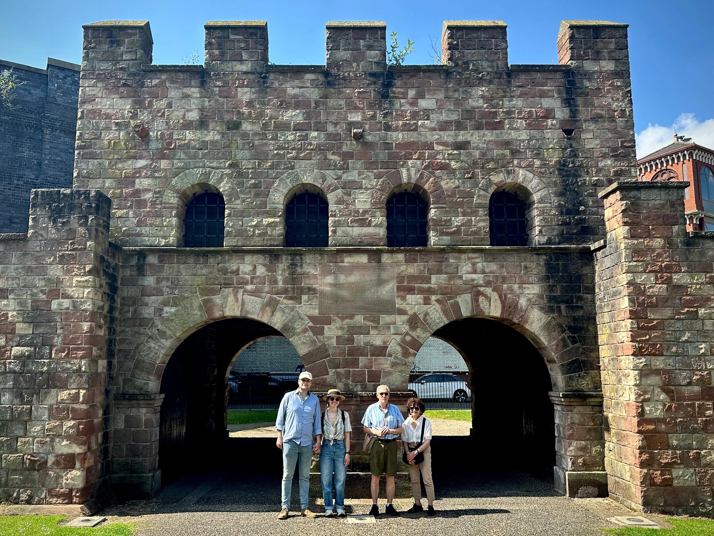 A small but brilliant group for today&rsquo;s Castlefield walk&hellip; and full credit to everyone who braved the Manchester heat. It was hot out there!

With temperatures hitting around 30 degrees, we kept finding the shade wherever we could&hellip;