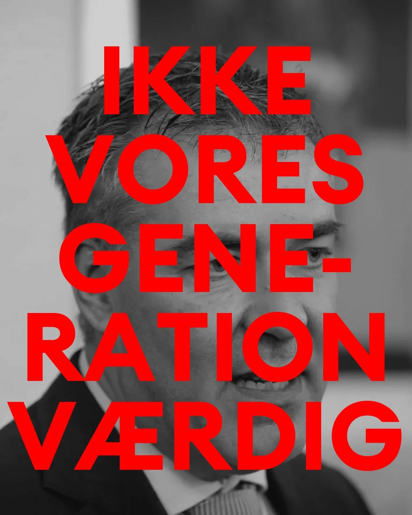 I DAG HAR REGERINGEN BEG&Aring;ET DET ST&Oslash;RSTE SVIGT I MANGE &Aring;R

DE HAR INDG&Aring;ET EN SN&AElig;VER AFTALE, DER FEJLER P&Aring; ALLE FRONTER

DE HAR SAT ET 2035-M&Aring;L, DER N&AElig;STEN IKKE KR&AElig;VER NY KLIMAPOLITIK

DE HAR AFFEJ