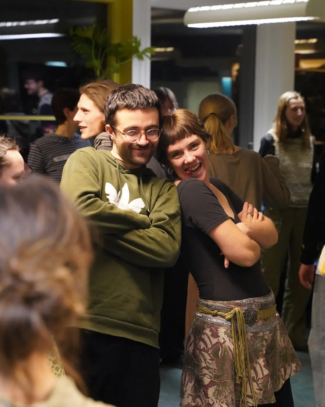 Billeder fra vores strategiweekend, hvor vi lagde linjerne til vores folketingsvalg🌸 

Vores lokalafdeling i Aarhus husede workshops og overnattende aktivisterne i demokratihuset @sagerdersamler

Kom og v&aelig;r&rsquo; med f&oslash;r og under det h