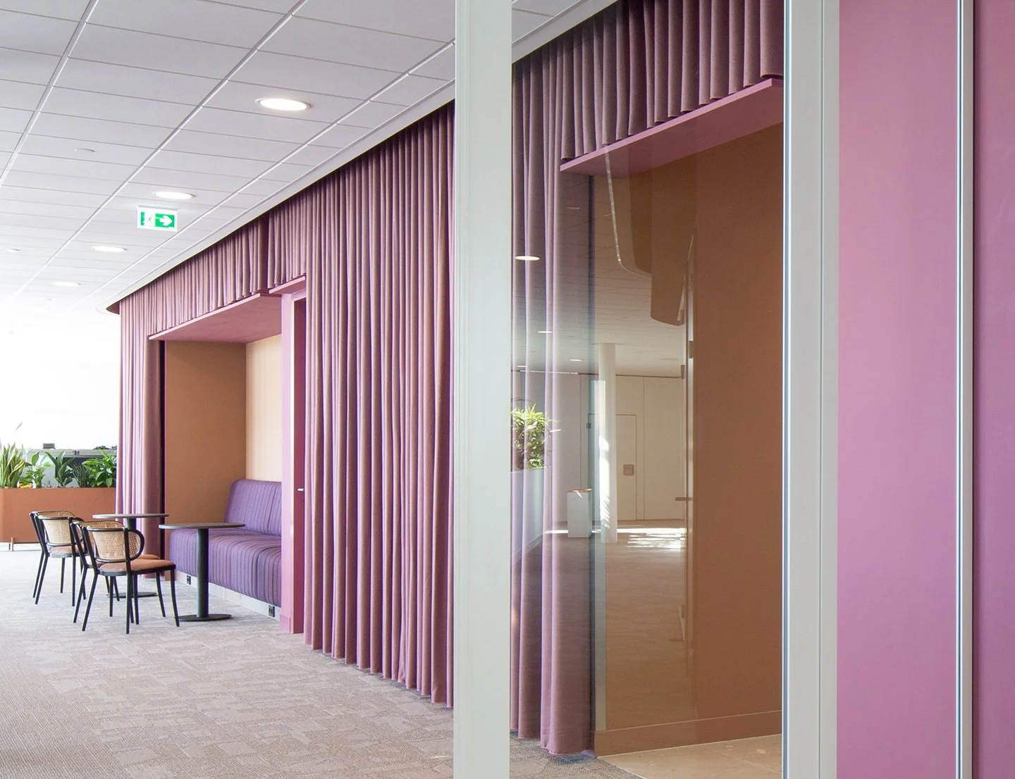 Interieurfotografie van modern kantoor omgeving Eindhoven Brainport