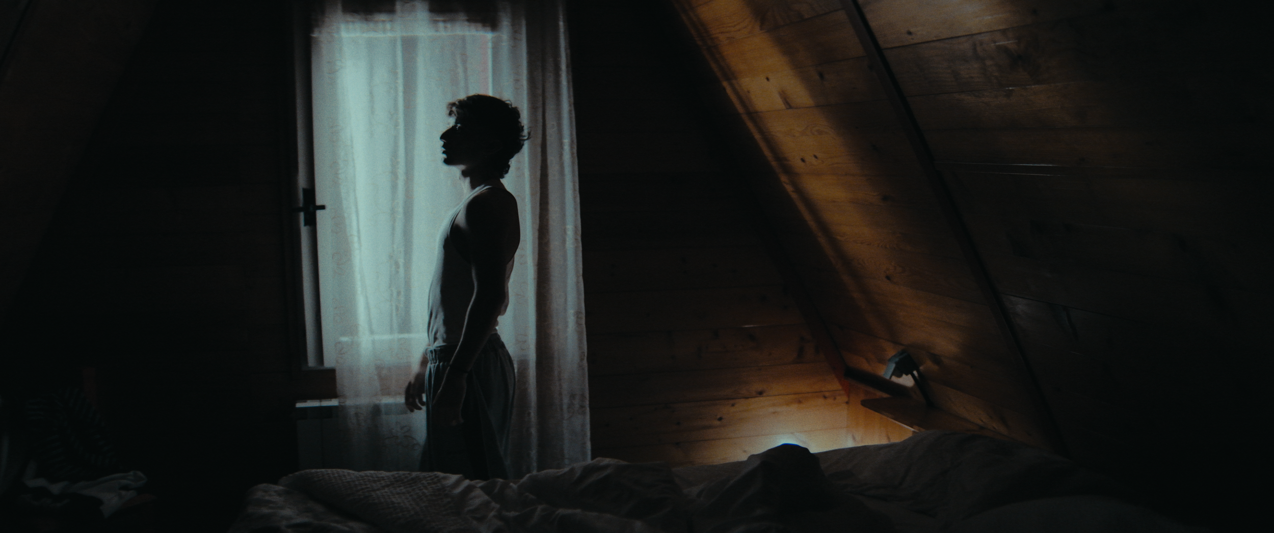 HENNA - Dentro gli occhi di chiunque