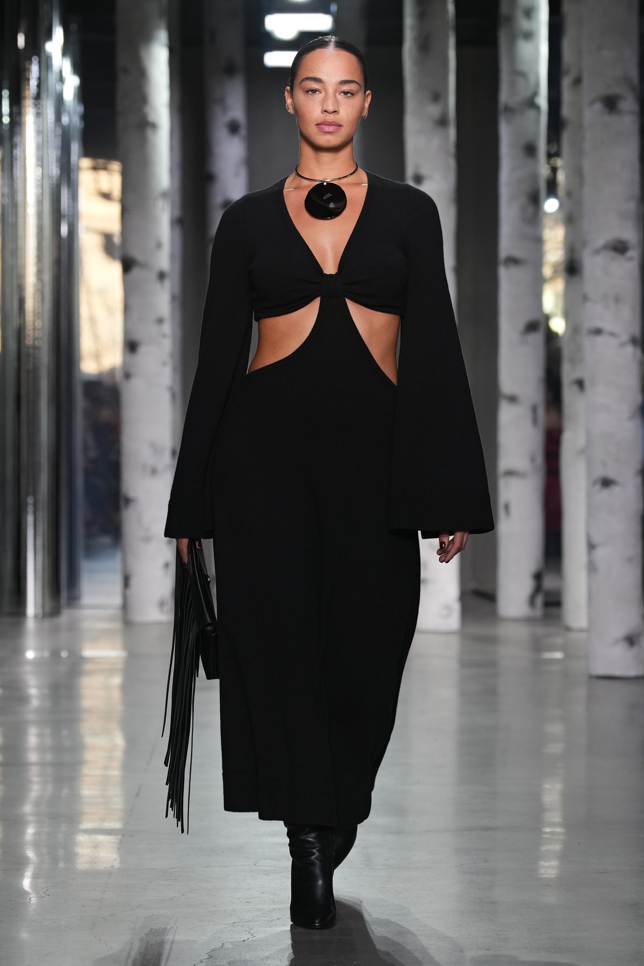 FW23_MKC_LOOK_2x3_49.jpg