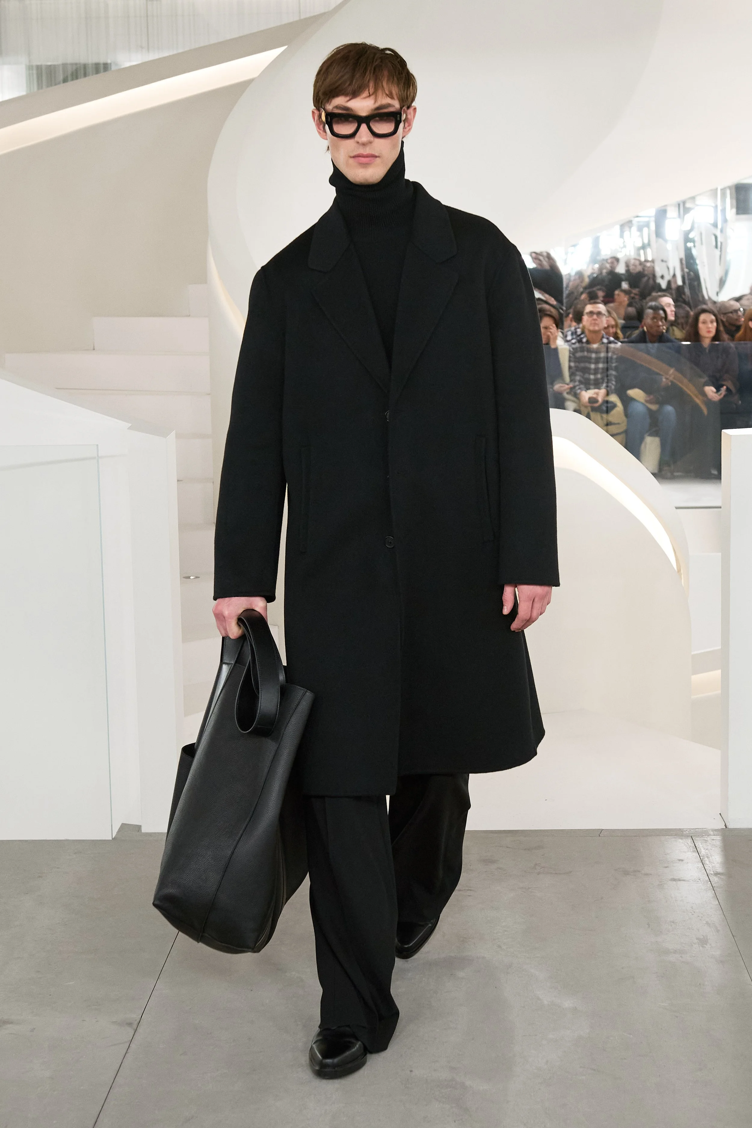 FW24_MKC_LOOK_2x3_24.jpg