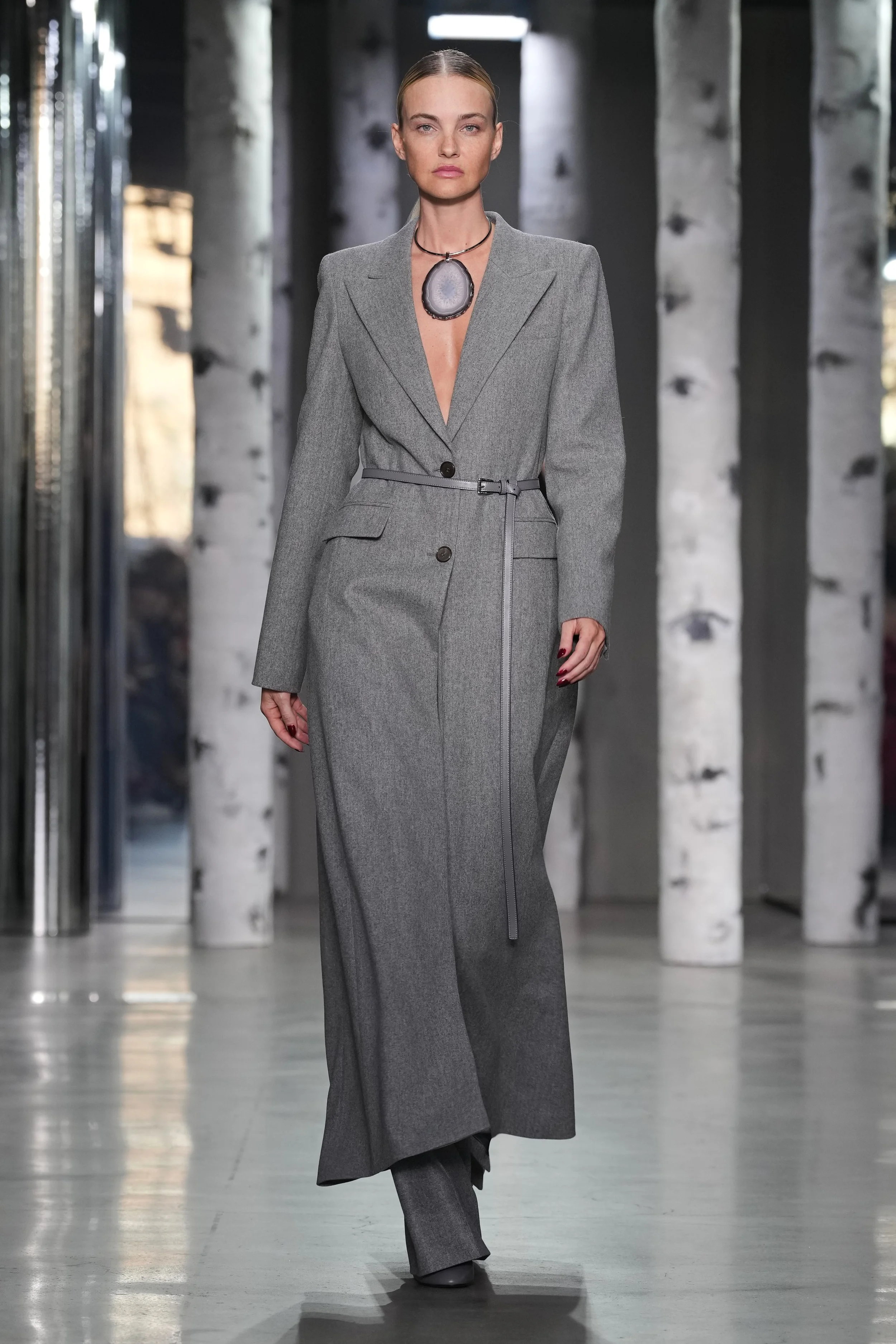 FW23_MKC_LOOK_2x3_53.jpg