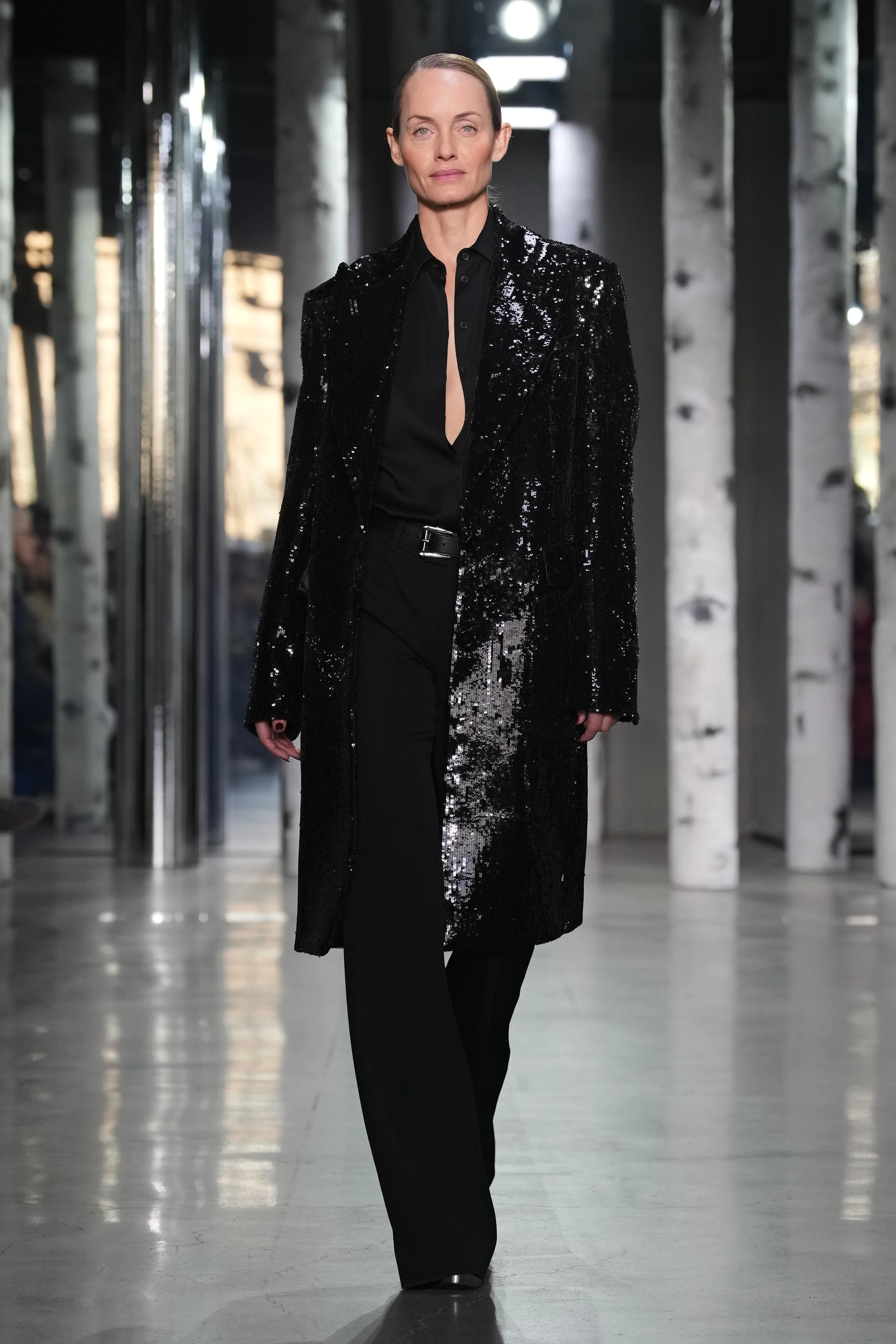 FW23_MKC_LOOK_2x3_61.jpg