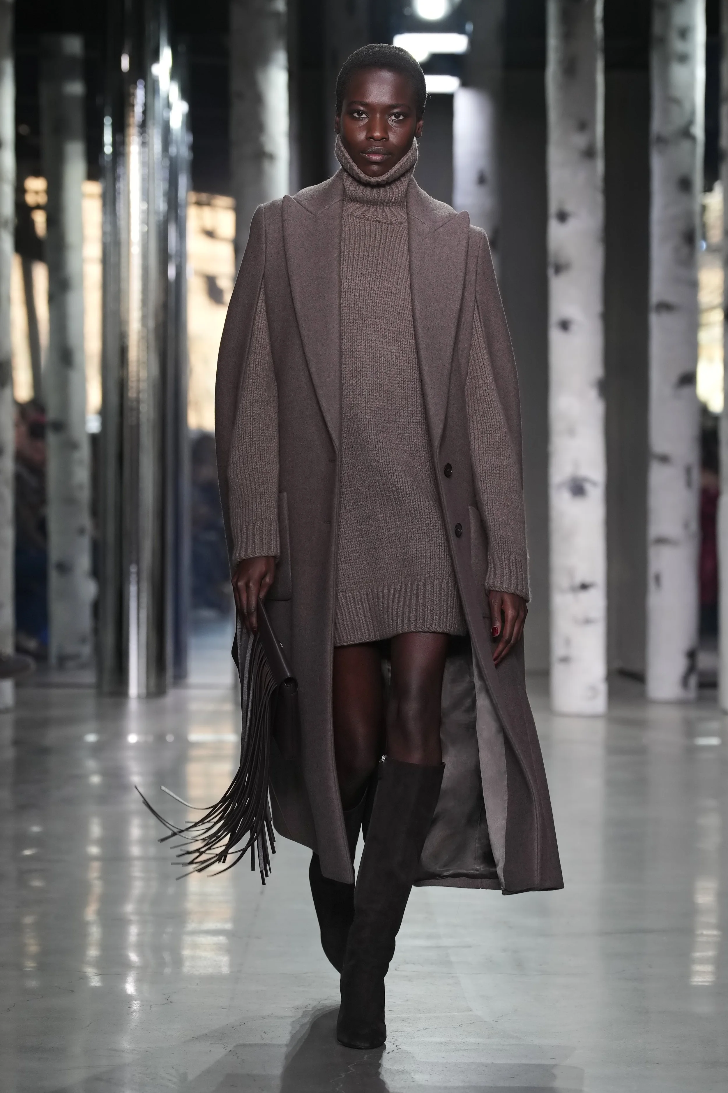 FW23_MKC_LOOK_2x3_10.jpg