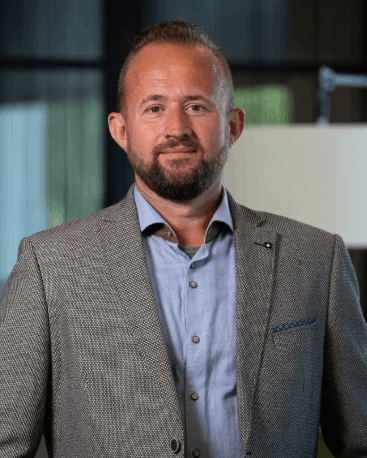 Forculus founder Wouter Moors provides expert consultancy and leadership to guide organizations through cyber resilience.