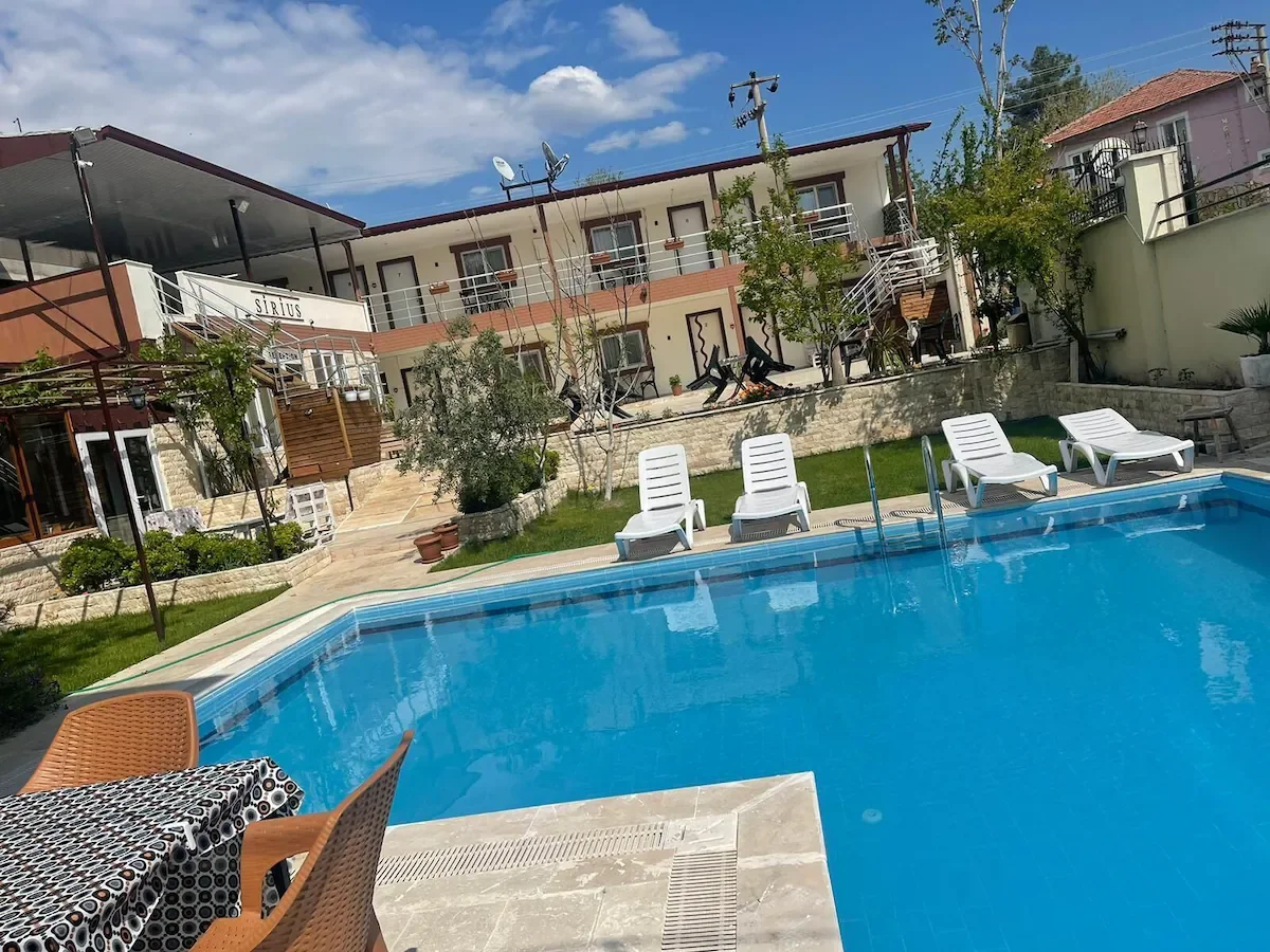 Sirius Otel Pamukkale pool view