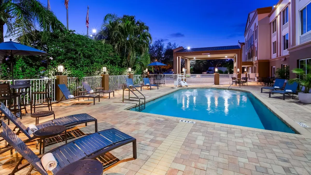 Best Western Plus Ambassador Suites Venice