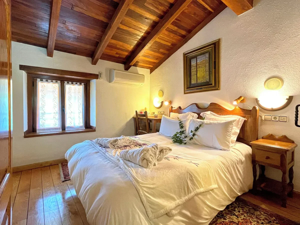 double room in hotel peruskenea