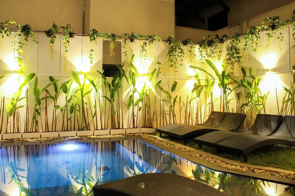 iThaphae Hotel pool view