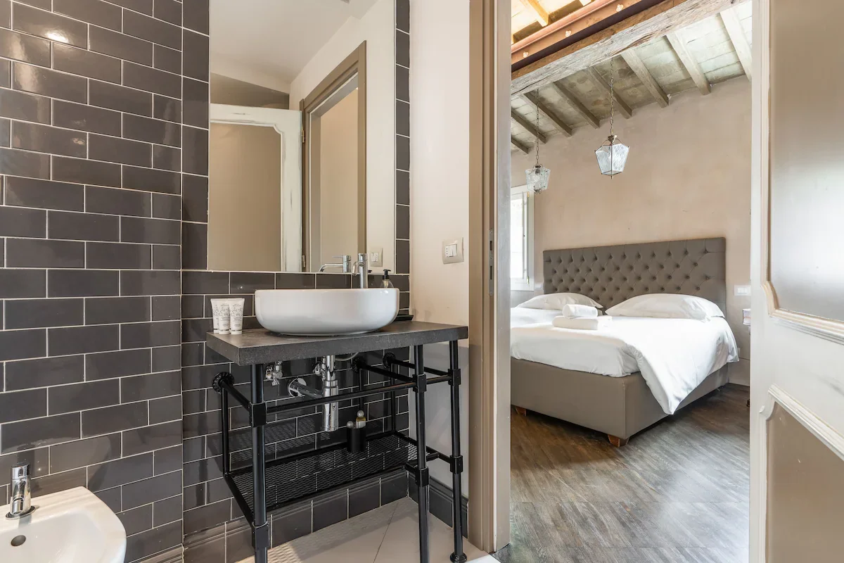 firenze rentals bed room