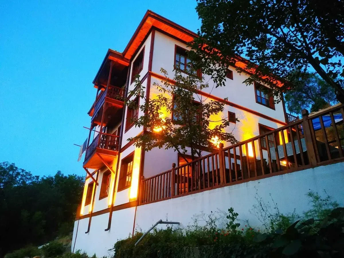 the exterior of manzara konak hotel