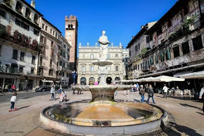 piazza delle erbe