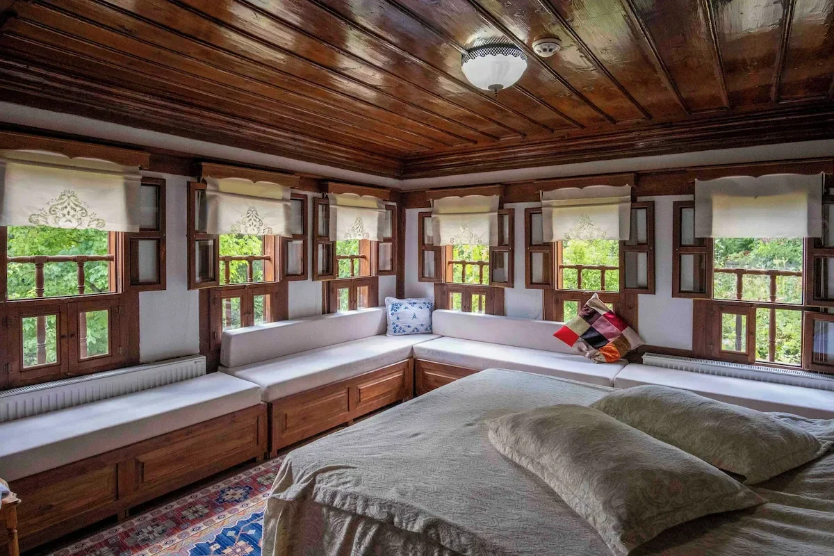inside the bed room of camlica konagi carsi evi safranbolu