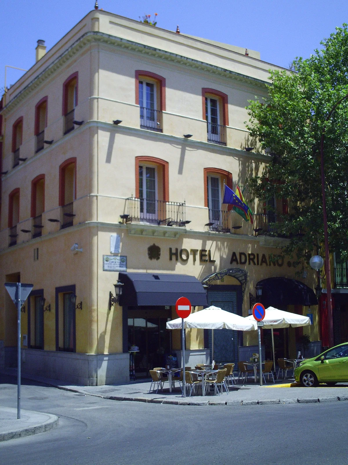 the exterior of adriano hotel boutique