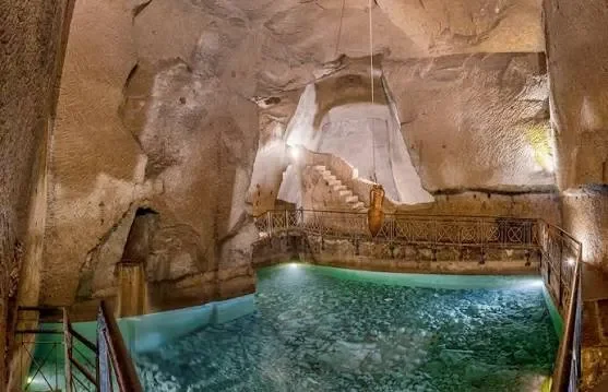 Naples Underground