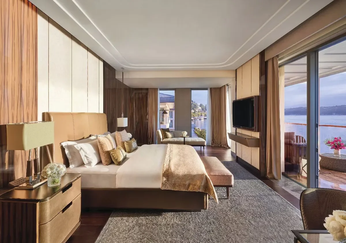 the bosphorus view from luxury bed room in mandarin oriental bosphorus