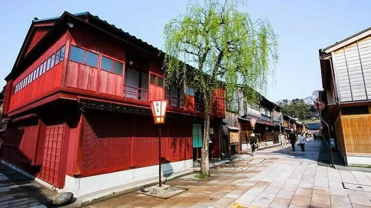 higashi chaya district