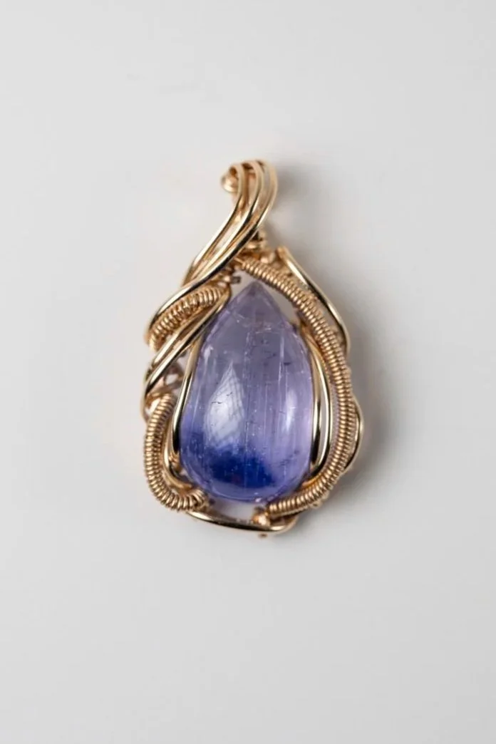 Bi-color Tanzanite Pendant