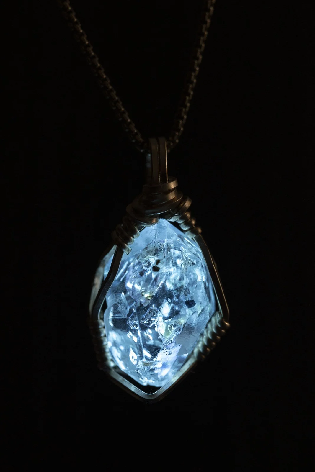 Petroleum Quartz Pendant