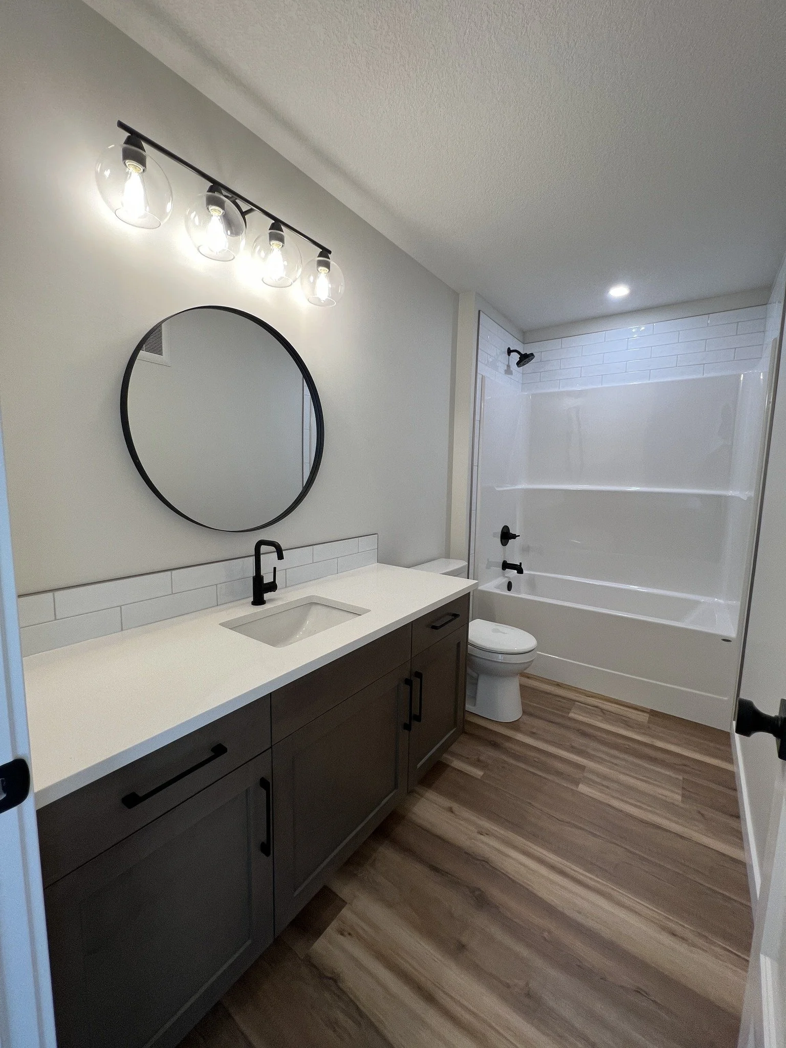 115 Crestview 11.jpg