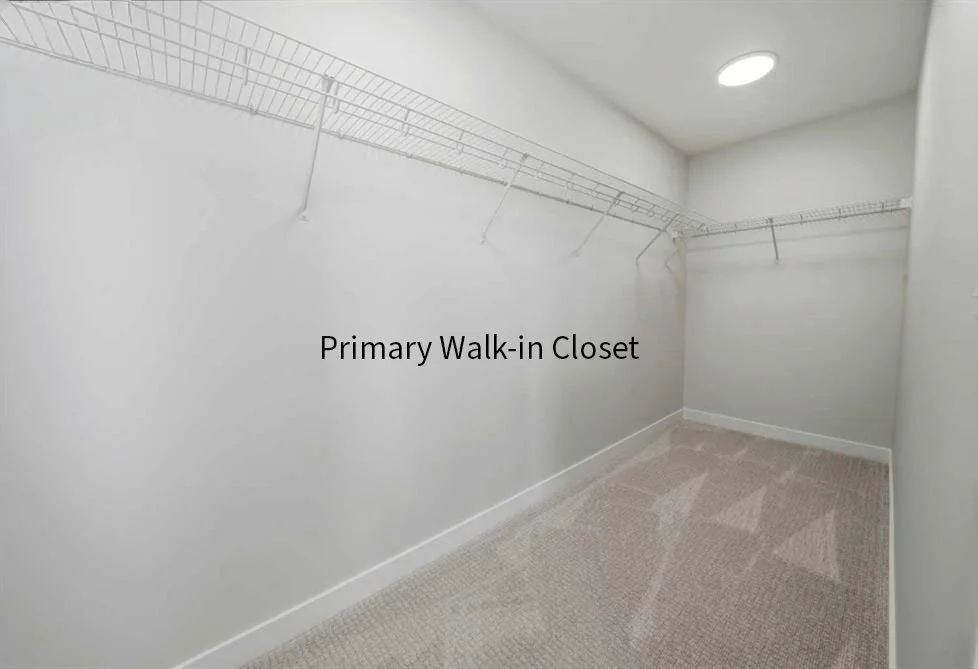 115 Crestview - Primary Walk-in.jpeg