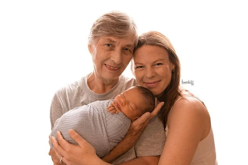 Why Grandparents Should Be in Newborn Baby Pictures