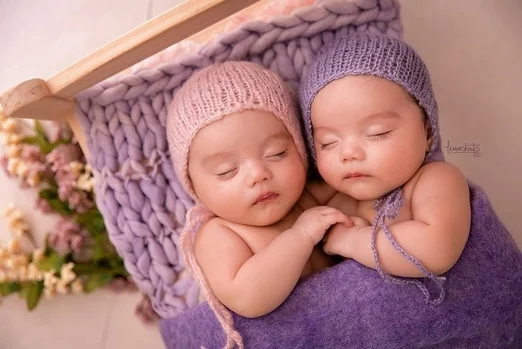 Why You Need to Book Your Sessions Way Before Your Baby’s Birth