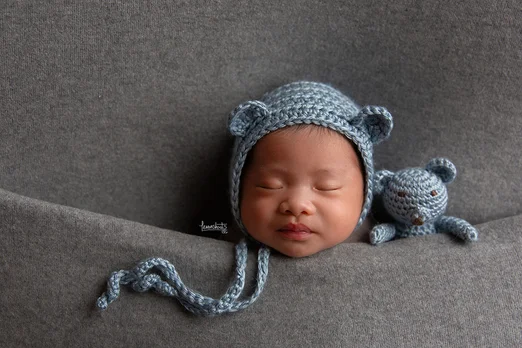 How Old is Too Old for a Baby to Get Newborn Photos