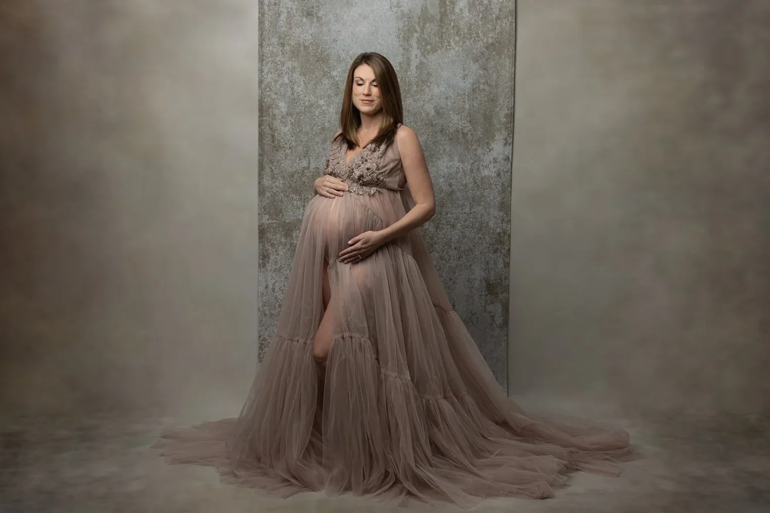 Embellished Mama 
 Color:  Soft Mauve  Size:  Average  Coverage:  Partial Coverage 

This gown has an embellished top and a tulle skirt. Can be used with a nude bodysuit or lining. Nude panties and strapless work best for this dress.