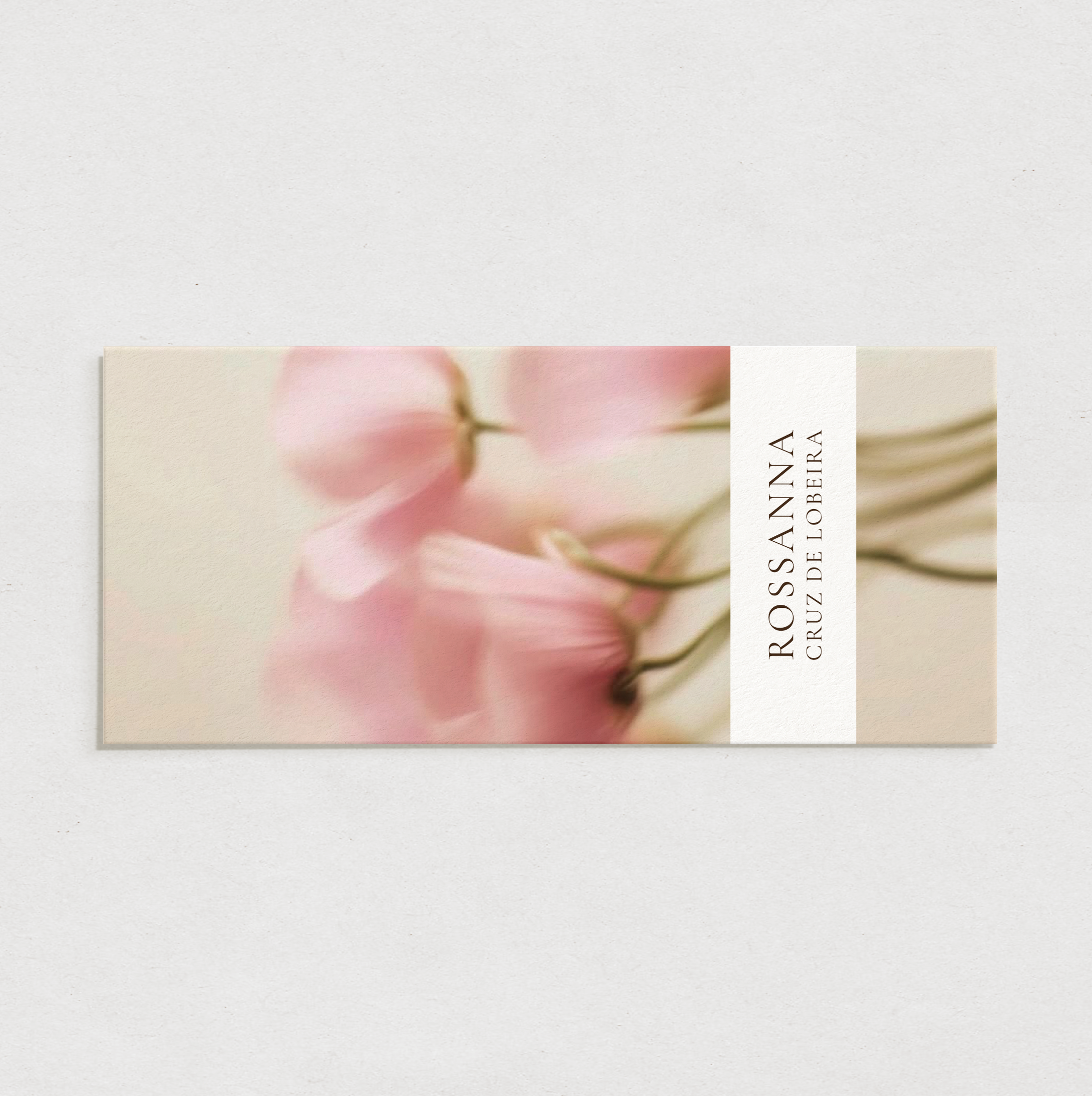 Moneyholder Mockup 2.png