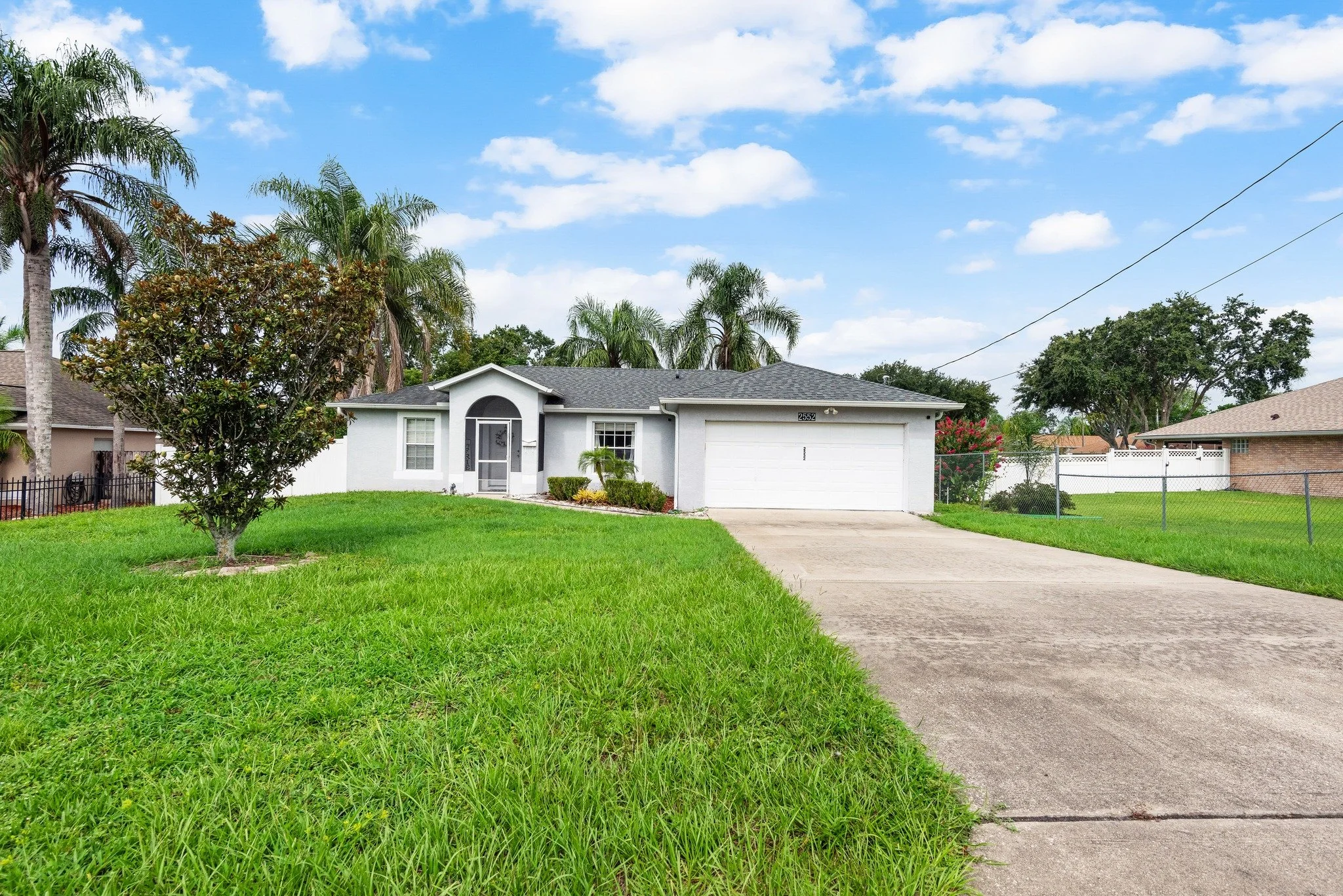 This charming one-story home is located in a highly desirable Deltona neighborhood, offering both comfort and convenience with no HOA restrictions and low annual property taxes&mdash;making it an excellent choice for homeowners looking to maximize va