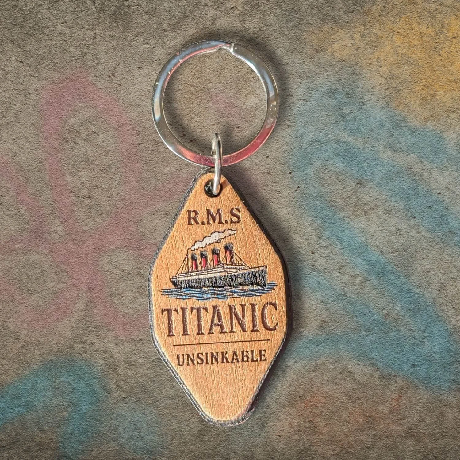 R.M.S. Titanic “Unsinkable” Keyring