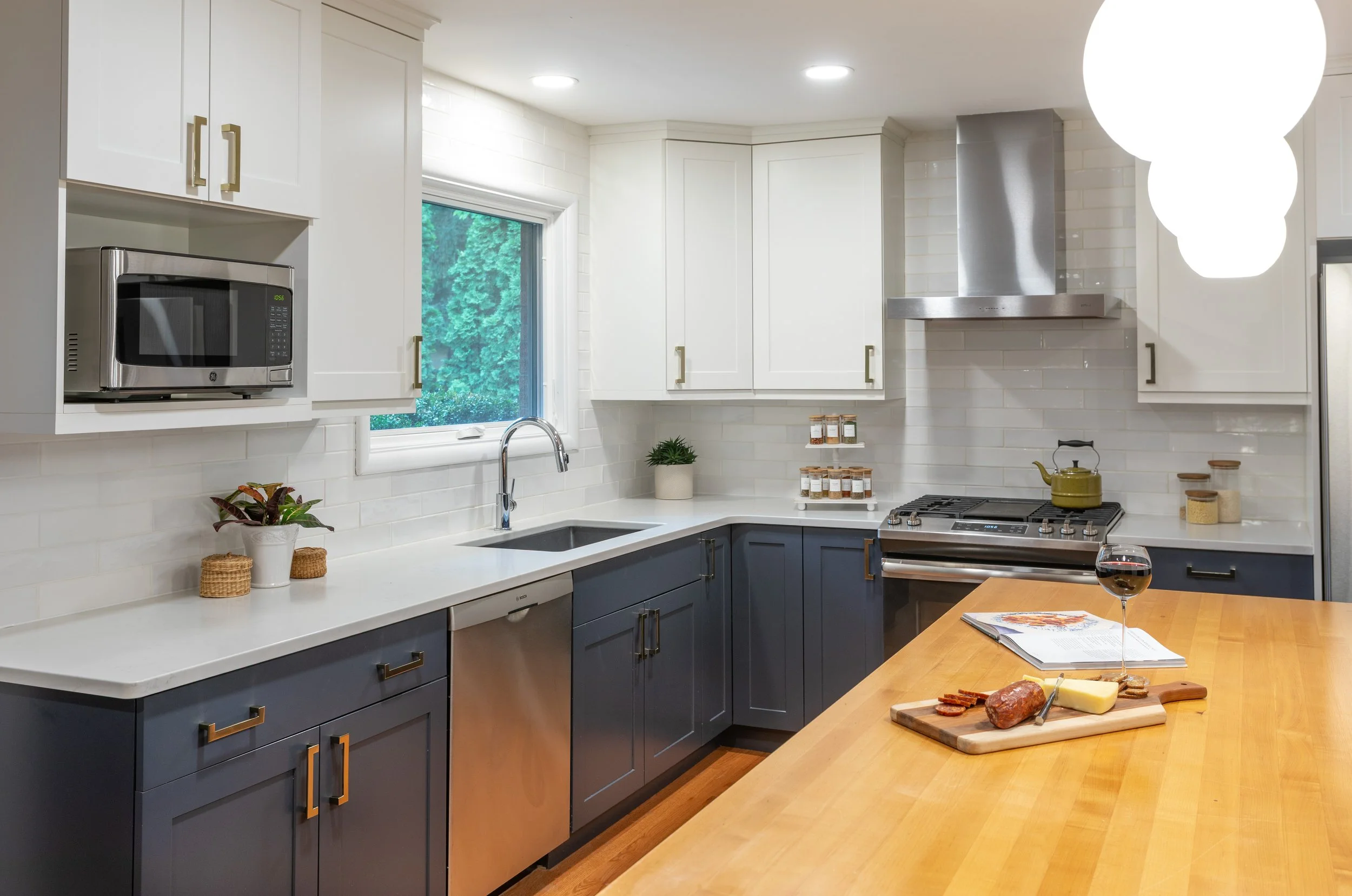 Gregorka 7-11-25-3015.jpg