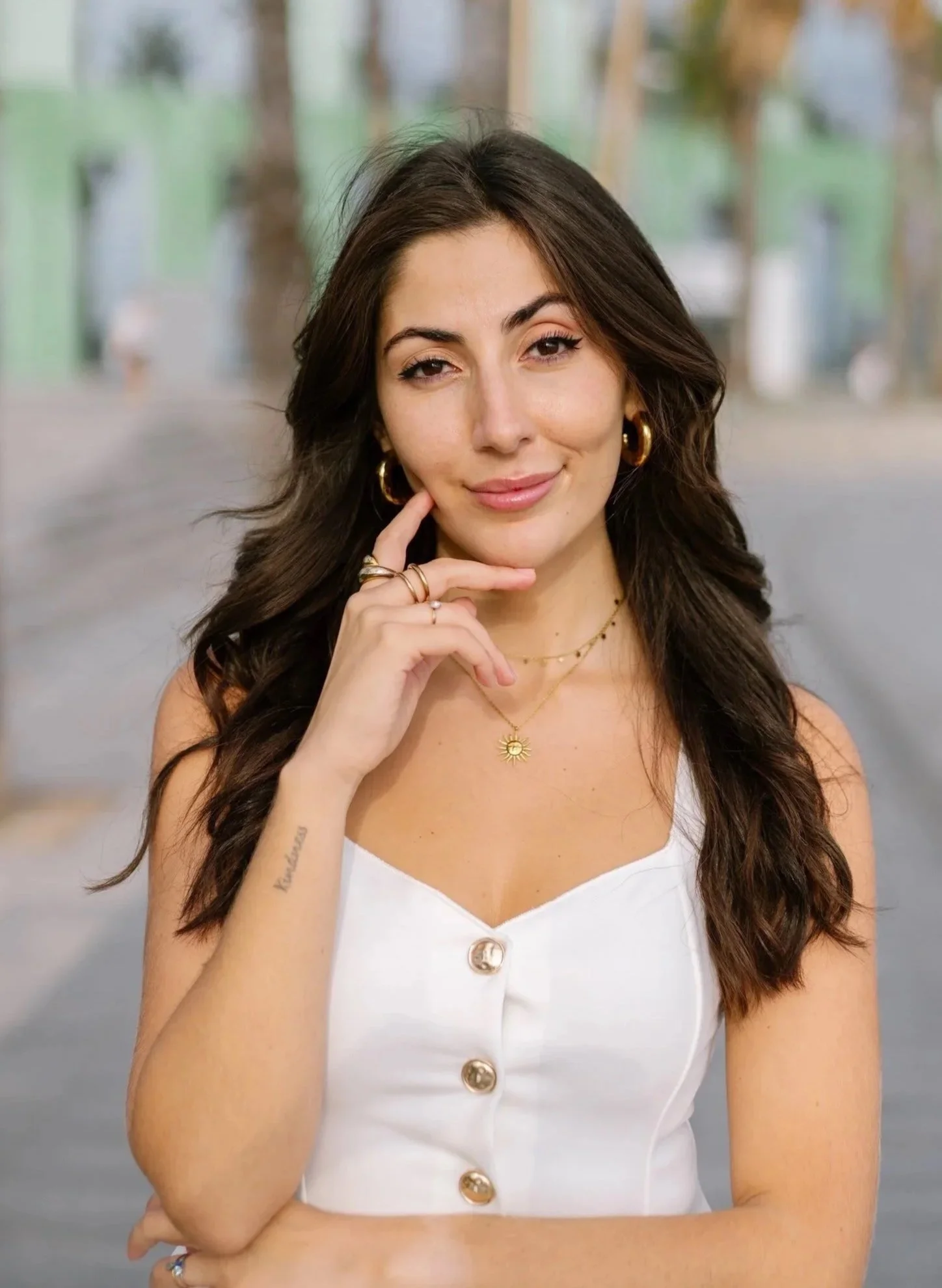 Integrative coaching session focused on emotional clarity, self-trust and aligned life direction