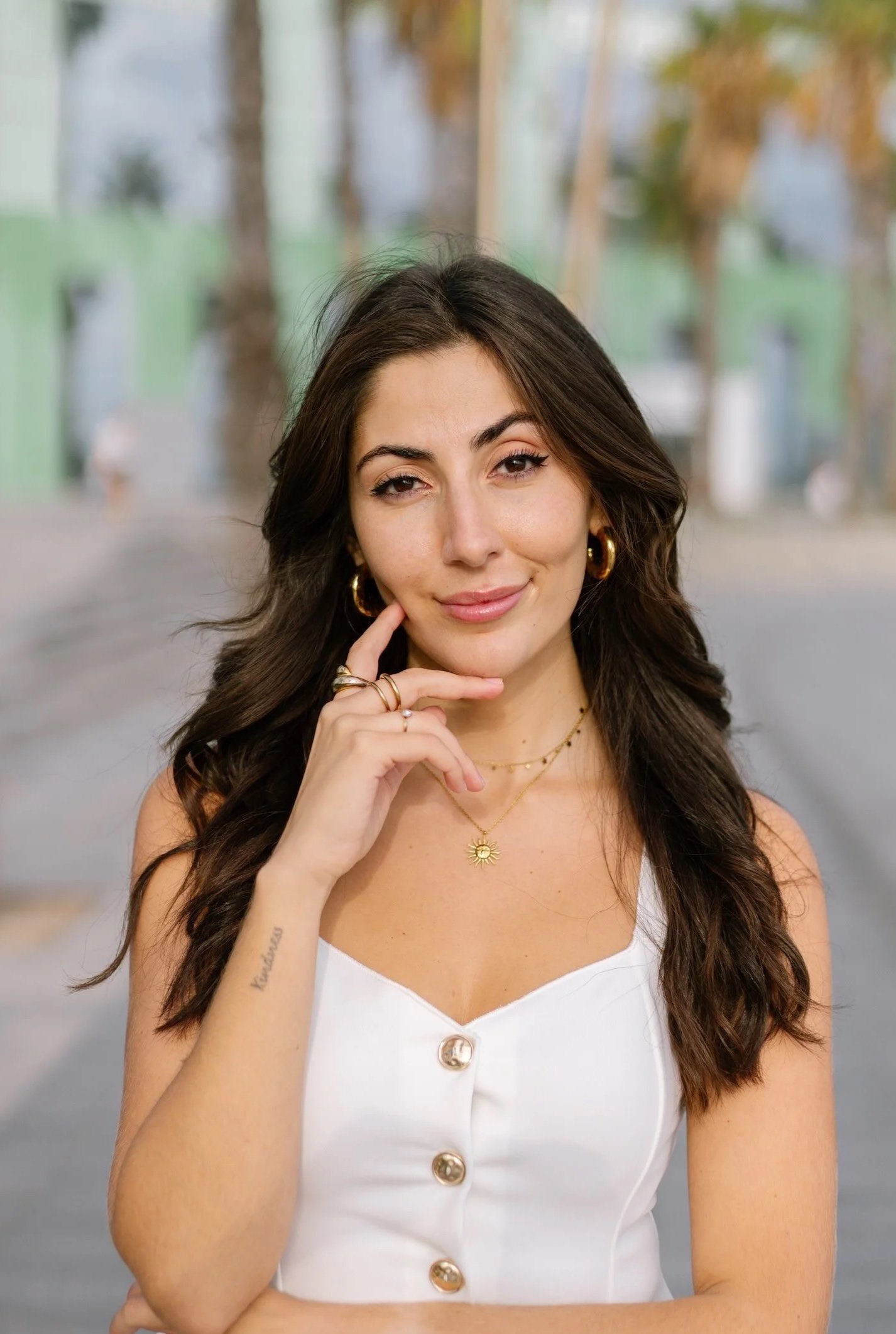 Integrative coaching session focused on emotional clarity, self-trust and aligned life direction