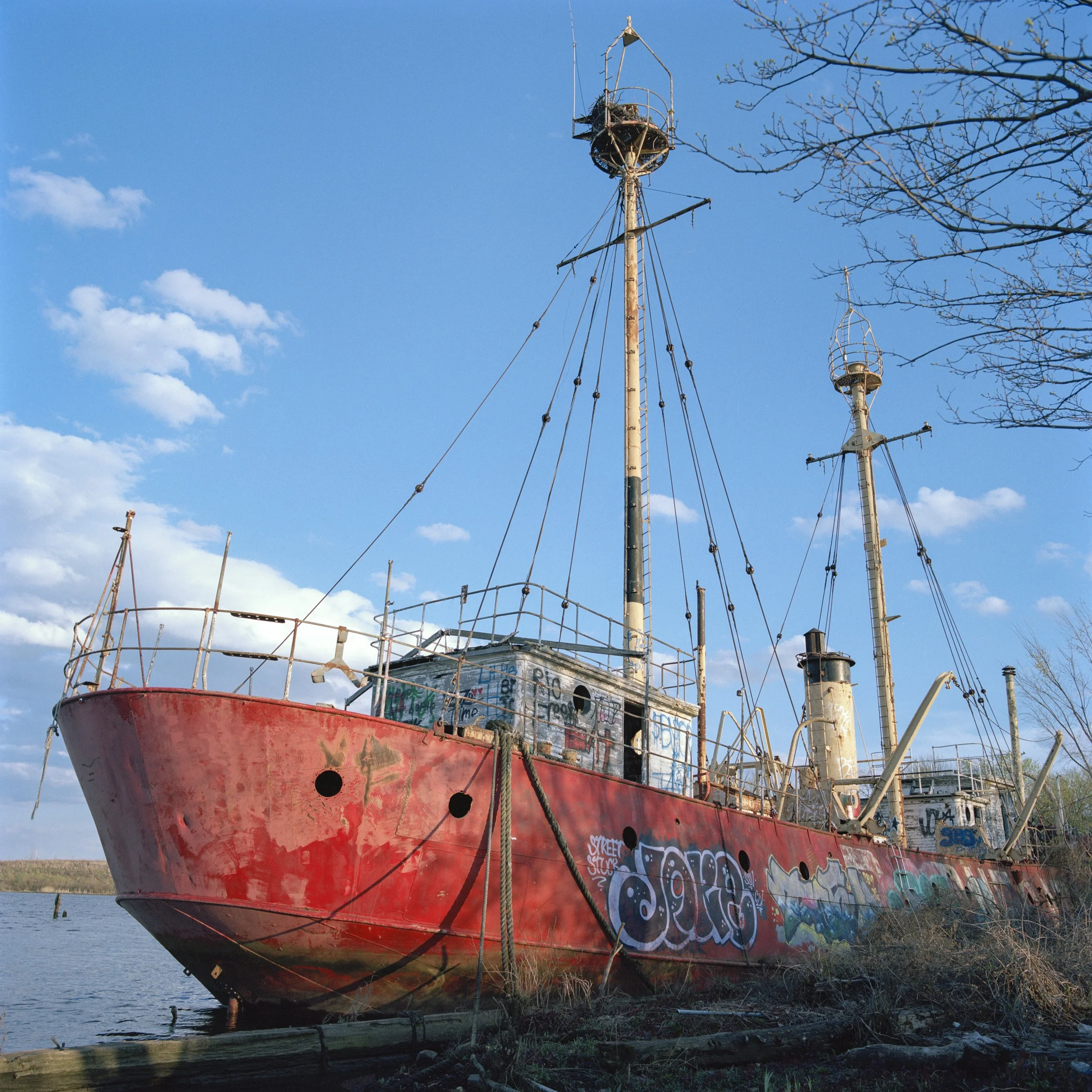 LightshipBarnegat4_7_2026_1.jpg
