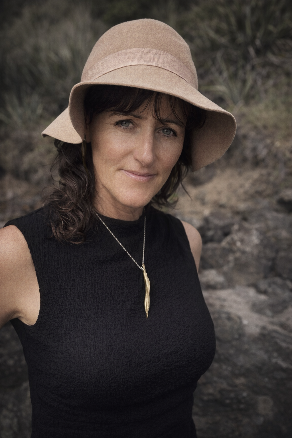 Mel Mueller - Jewellery Artist in
Wanaka New Zealand