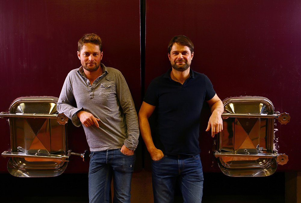 Bachelet Monnot winery in Dezize-lès-Maranges, Burgundy, producing refined Pinot Noir and Chardonnay with elegance, balance, and expressive terroir character.