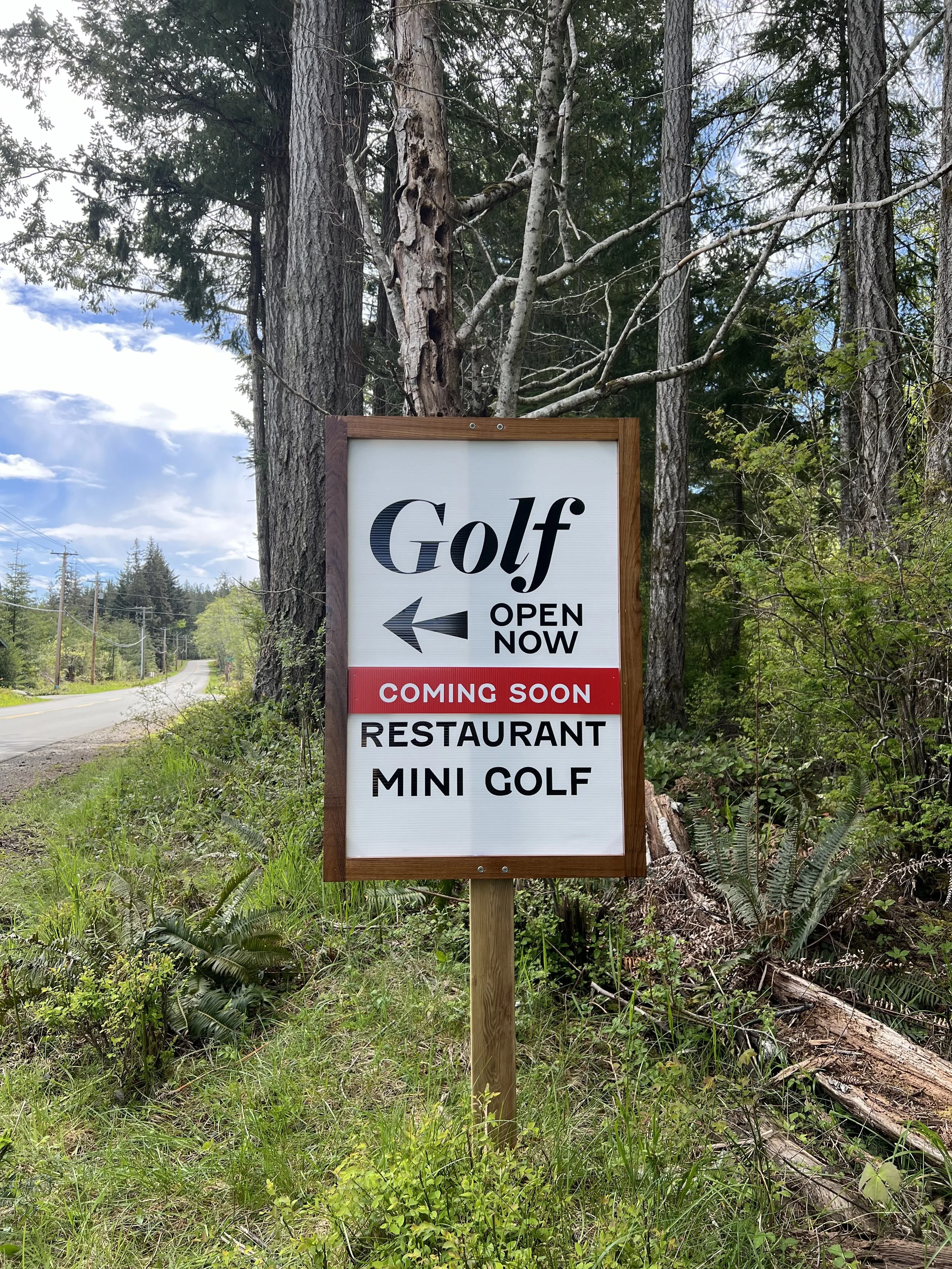 Quadra Island Golf Course Road Signage