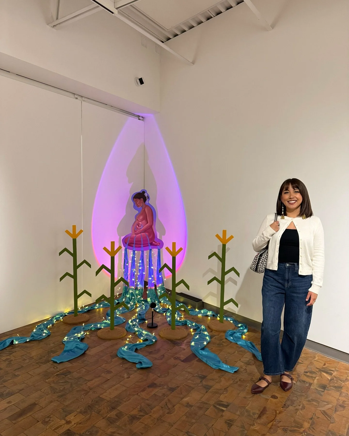 Rooted in Relations🤎🪶

This show is such unique display of tradition and a modern Native creativity. I am so happy to share my work alongside so much local talent and members of my @cahokiaphx family. 

The exhibit is on view until April 2nd at MCC