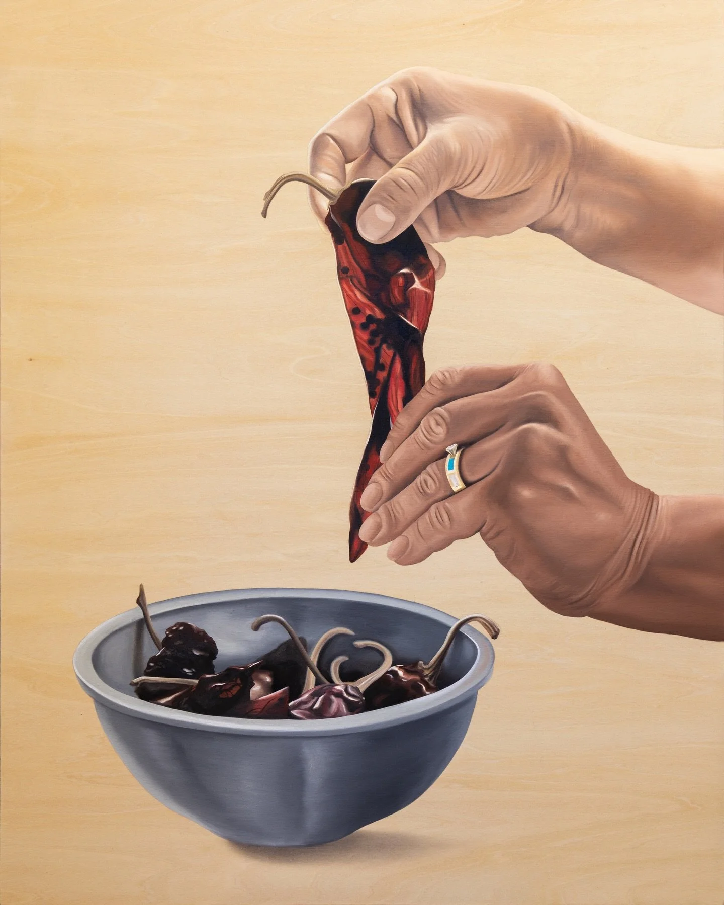 A painting to honor my mom, Diana❤️

My mom is known for her red chile, a recipe she learned from her mom and one I will master as well someday. She makes the best red chile posole and enchiladas, and it has become one of her greatest forms of love s